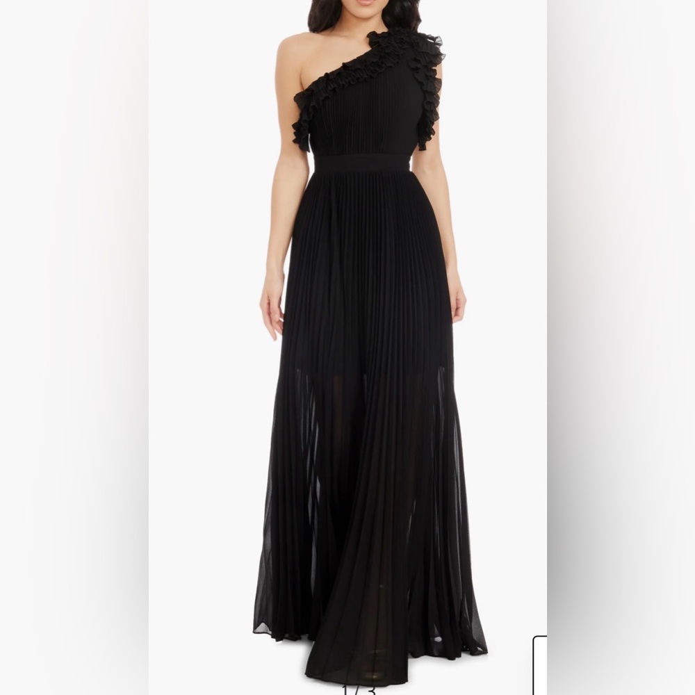 Dress the Population Veda One Shoulder Pleated Chiffon Gown, Medium